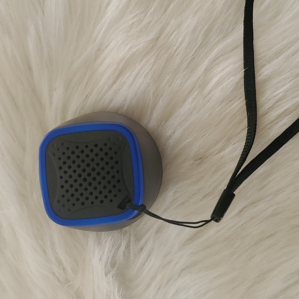 NIB ring mini wireless speaker - Picture 6 of 6
